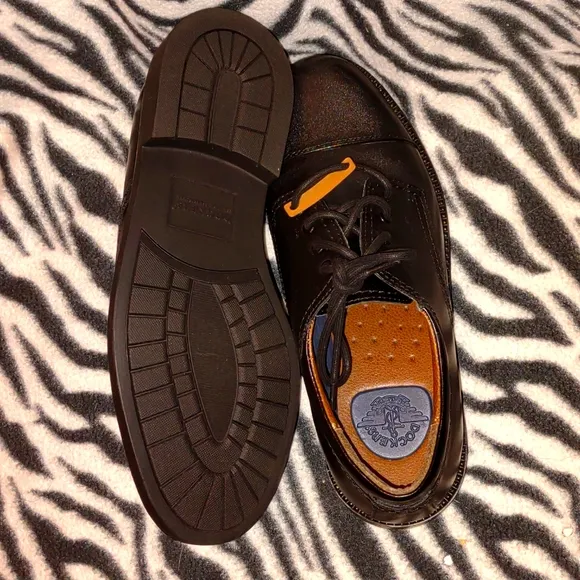 DOCKERS 👣Gordon Dress Shoes💛