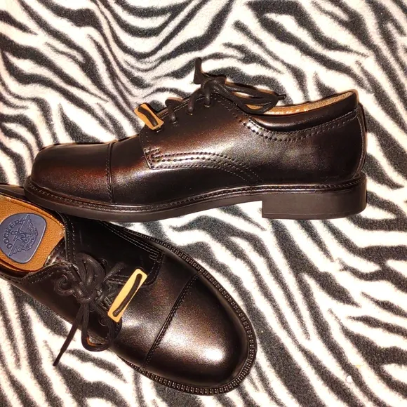 DOCKERS 👣Gordon Dress Shoes💛