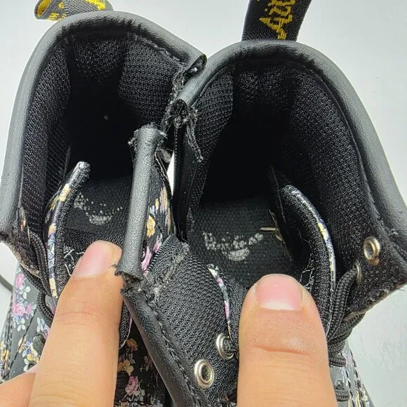 Dr. Martens Brooklee Girls Size 9 Black Floral Boots Flowers School Walking