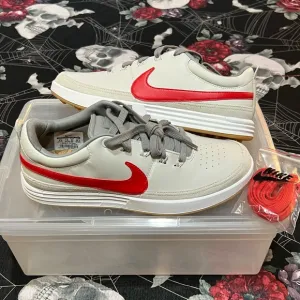DS NIKE LUNAR WAVERLY SPIKELESS MENS GOLF SHOES SIZE 8.5 WHITE/RED 652780-005