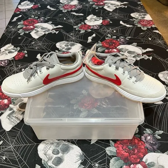DS NIKE LUNAR WAVERLY SPIKELESS MENS GOLF SHOES SIZE 8.5 WHITE/RED 652780-005