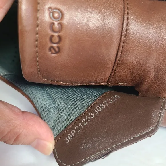 Ecco Shore Brown Leather Button Walking Shoes Women’s Size 5