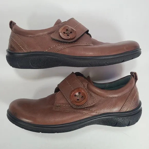 Ecco Shore Brown Leather Button Walking Shoes Women’s Size 5