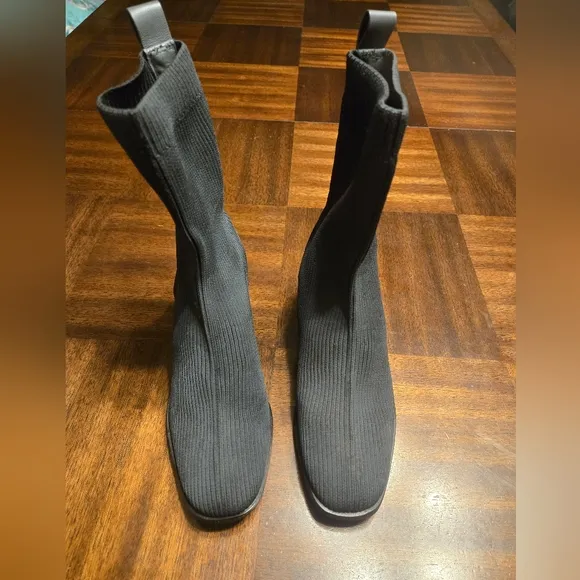 Everlane Shoes The High-Ankle Glove Boot  Color Gray Sz 7