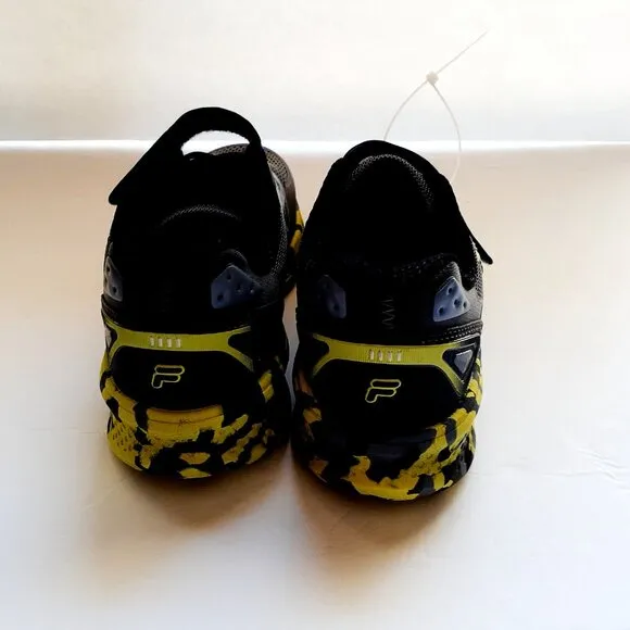 FILA Boys Sneakers Gray Camouflage Shoes Gym Size 6 New