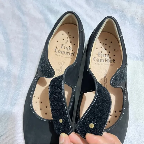 Finn Comfort sandals