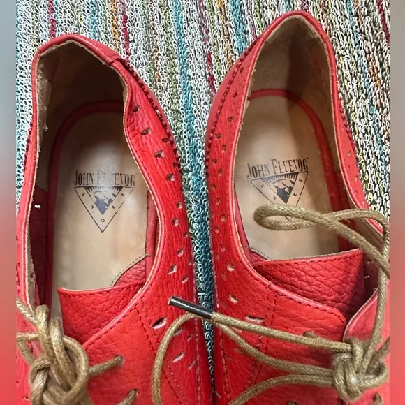 Fluevog LIKE NEW Expectations Trust tomato red perforated lace-up flat - 8.5