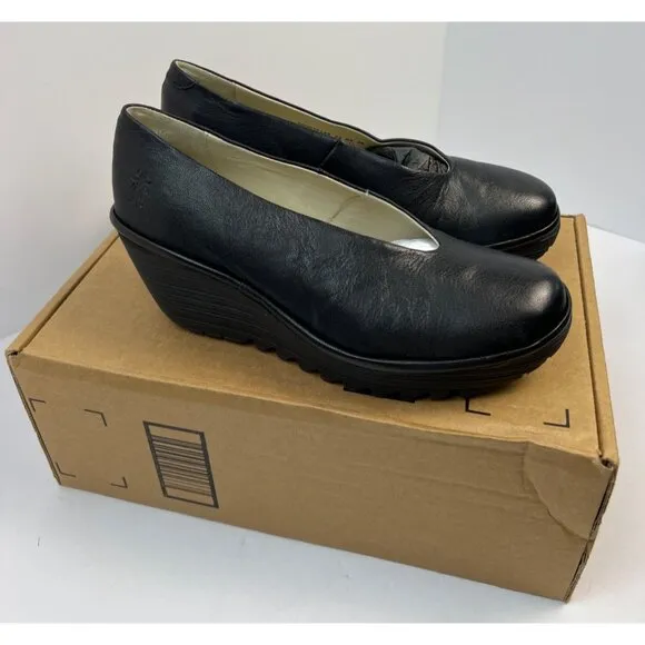 Fly London Women's Yaz Mousse Ballerina Wedge Black Leather Size 39 US 8-8.5