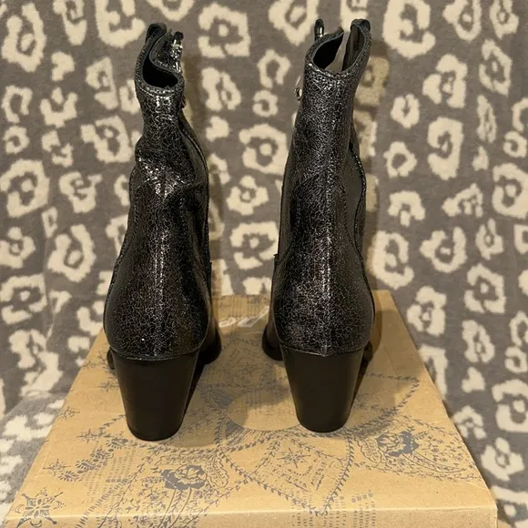 Free People Brayden Western Booties in Black 🖤 Metallic 😍 New &amp; Never Worn 😍