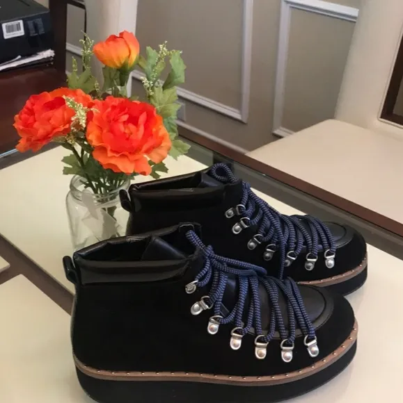 Free People Durango Hiker Boots - 9 ****Only 1 Size 9 Left!!******************