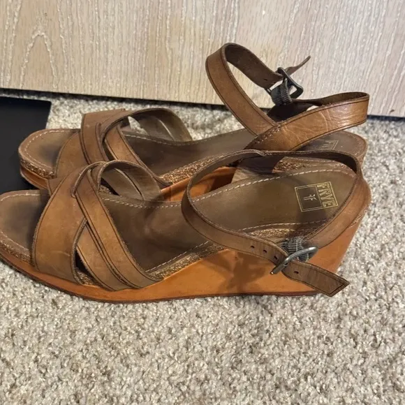 Frye Tan Brown Criss Cross Leather 9.5 M Shoes