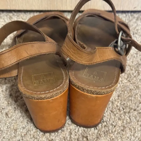 Frye Tan Brown Criss Cross Leather 9.5 M Shoes