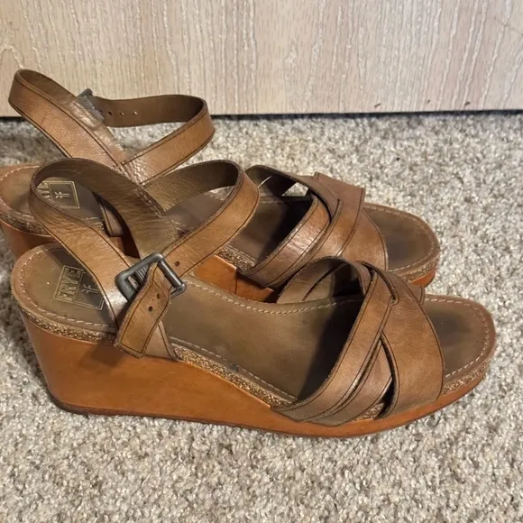 Frye Tan Brown Criss Cross Leather 9.5 M Shoes