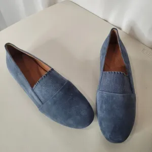 Gentle Souls by Kenneth Cole Blue Suede Eugene Ruffle Loafer Flats - Size 7 1/2
