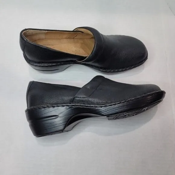 G.H. Bass &amp; Co Black Clogs Size 10 M