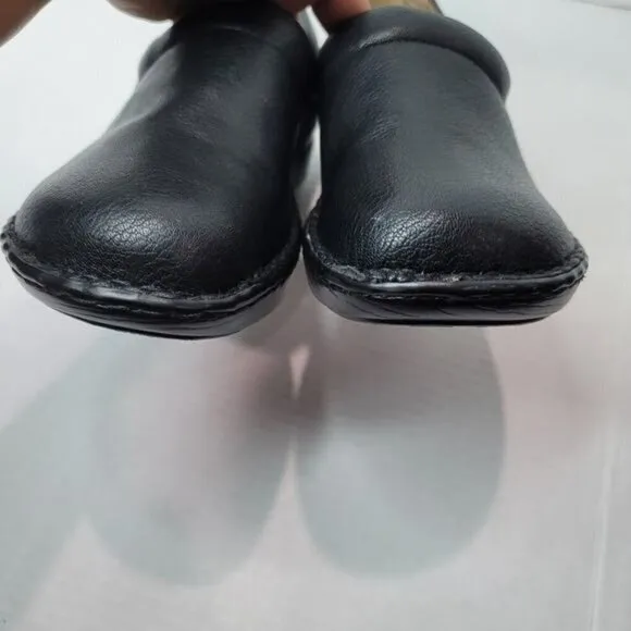 G.H. Bass &amp; Co Black Clogs Size 10 M