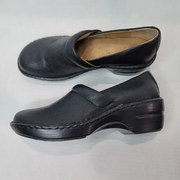 G.H. Bass &amp; Co Black Clogs Size 10 M