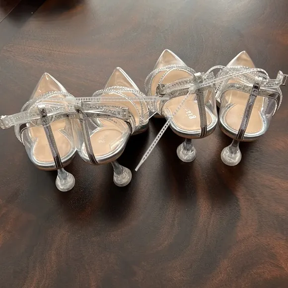 Gianni BiniLanna Rhinestone Lucite Pointed Toe Clear Flared Heel Pumps