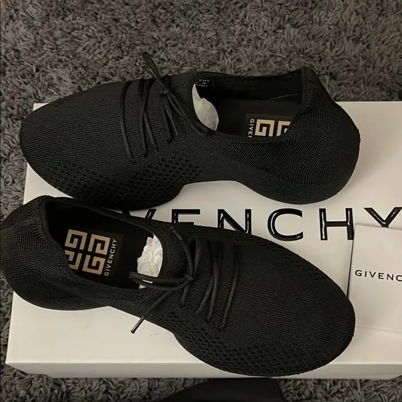 Givenchy Black Sneakers Sleek Modern Design