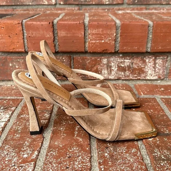 Good American The Standout Square Toe Strappy Sandal Nude Suede Women's Size 7.5