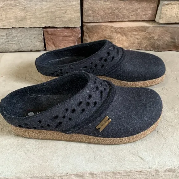 Haflinger sz 39 charcoal grey pure new wool slip on clogs