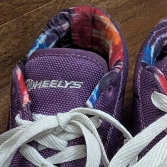 Heelys Sz 4 Skate Shoes purple