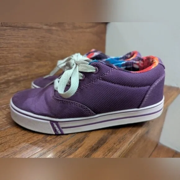 Heelys Sz 4 Skate Shoes purple