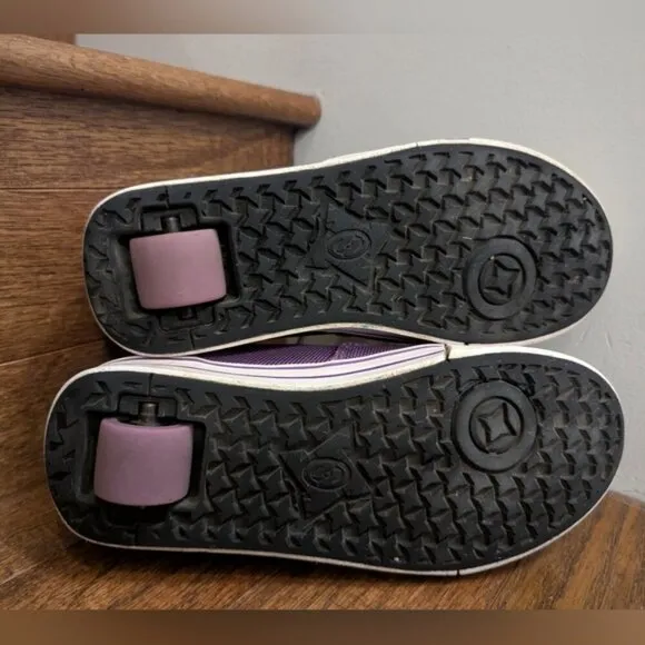 Heelys Sz 4 Skate Shoes purple