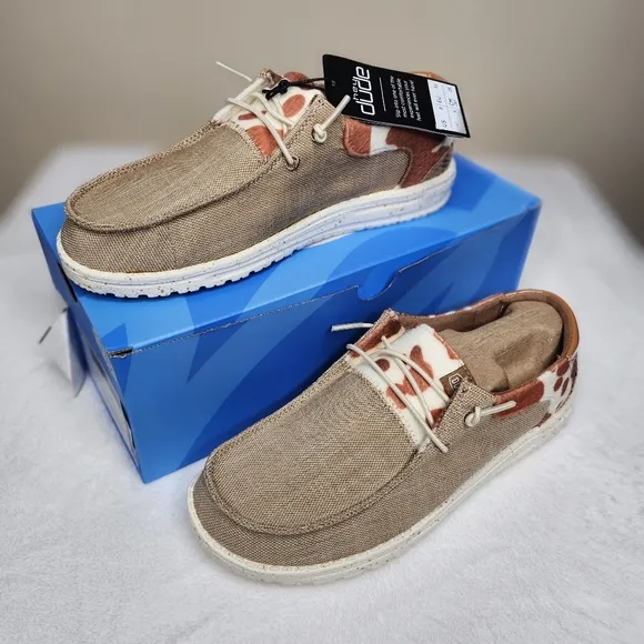 Hey Dude Wendy Cow Pieced Shoes