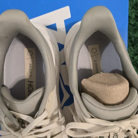 Hoka Arahi 7 Running Shoes