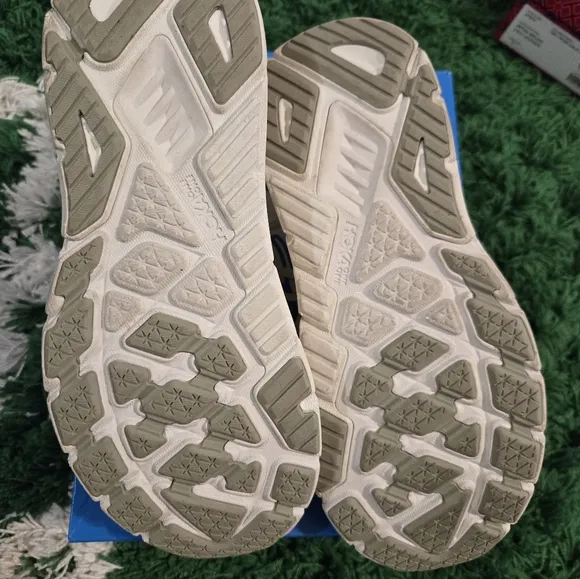 Hoka Arahi 7 Running Shoes