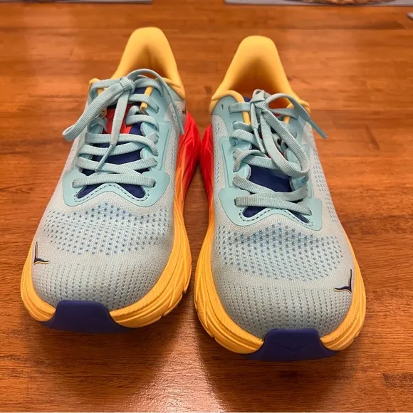 Hoka Arahi Athletic Shoes, Women’s 7.5