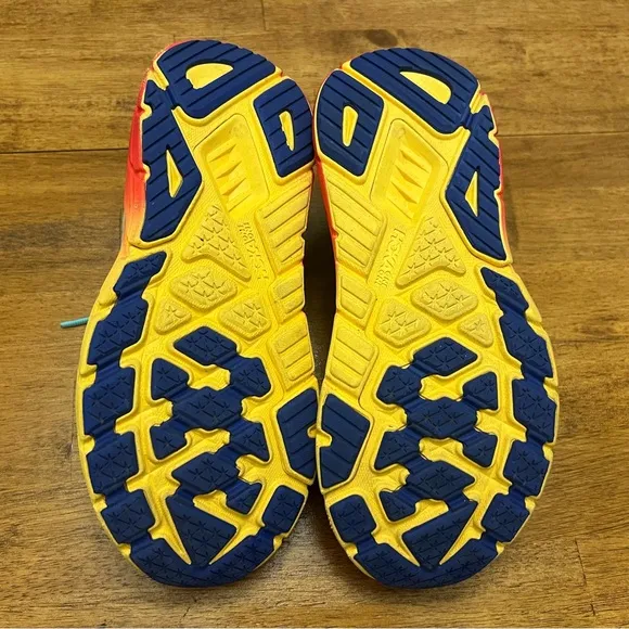 Hoka Arahi Athletic Shoes, Women’s 7.5
