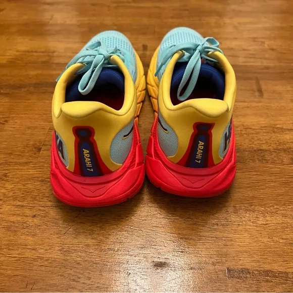 Hoka Arahi Athletic Shoes, Women’s 7.5