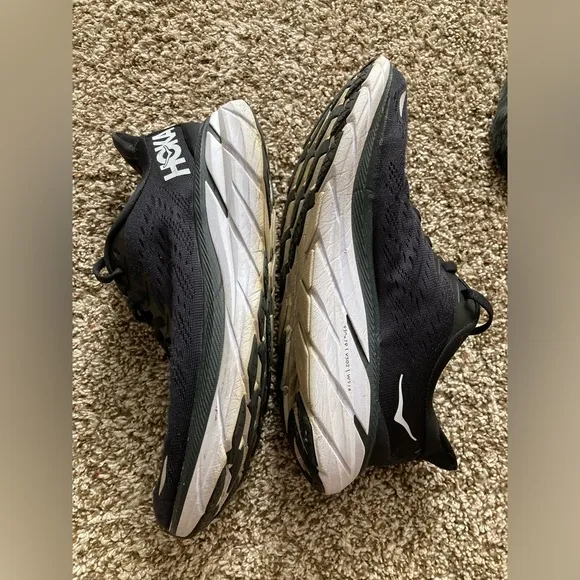 Hoka Clifton 8 Black Running Shoes, Women's Size 9