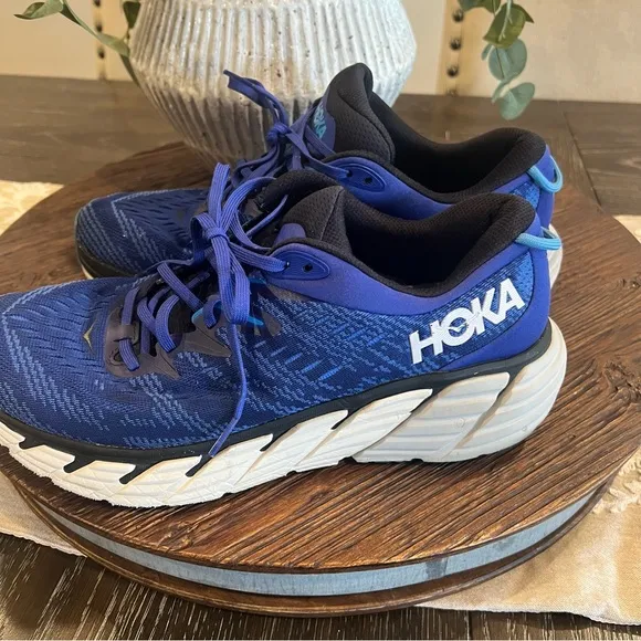 HOKA Gaviota Mens Running Shoes - size 10.5
