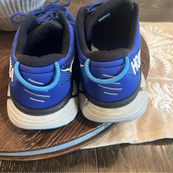 HOKA Gaviota Mens Running Shoes - size 10.5