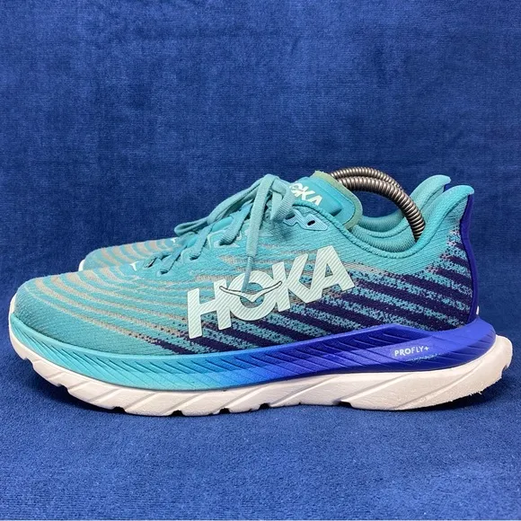 Hoka Mach 5 women’s everyday training shoes size 9.5B pre owned good condition