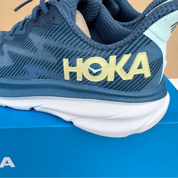 HOKA men's running shoes Clifton 9 midnight ocean/bluesteel Size 10D
