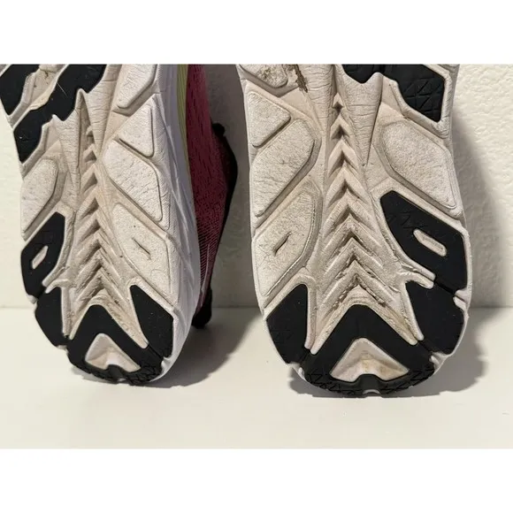 Hoka One Clifton 8 Womens Sz 8 B Running Sneakers Shoes Pink Black NO INSOLES
