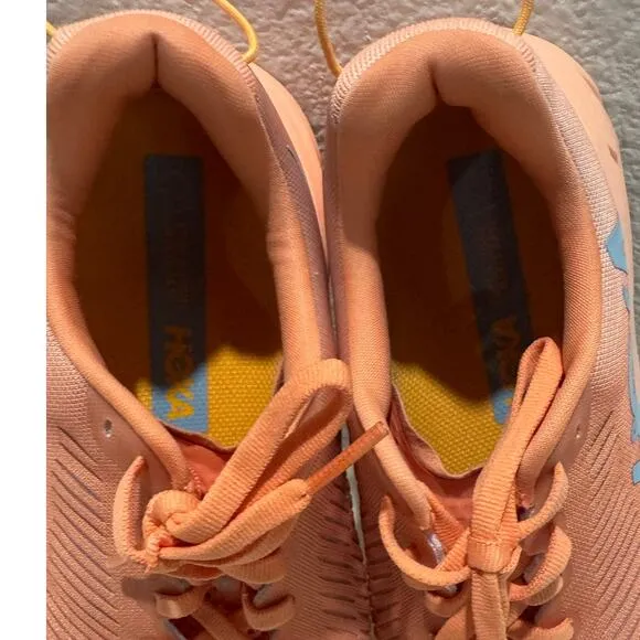 HOKA ONE ONE $210 Rincon 3 Road Running Shoes ShellCoralPeach Parfait Size 6.5B