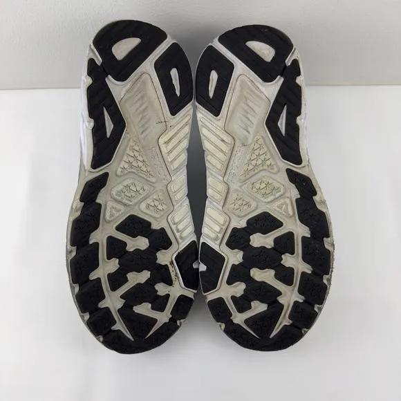 Hoka One One Arahi 6 black and white running shoes Men-10