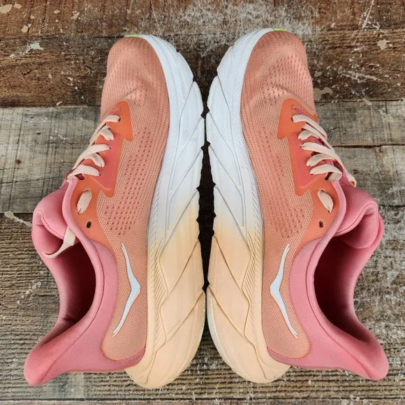 Hoka One One Arahi 7 Women Size 7.5 B Running Athletic Gym Train Everyday Shoes