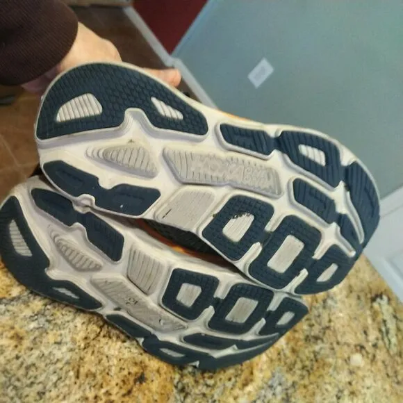 HOKA ONE ONE Bondi 7 Women's Cushioned Running Shoes Size 9.5