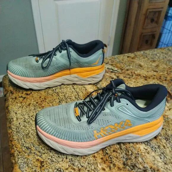 HOKA ONE ONE Bondi 7 Women's Cushioned Running Shoes Size 9.5