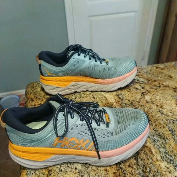 HOKA ONE ONE Bondi 7 Women's Cushioned Running Shoes Size 9.5
