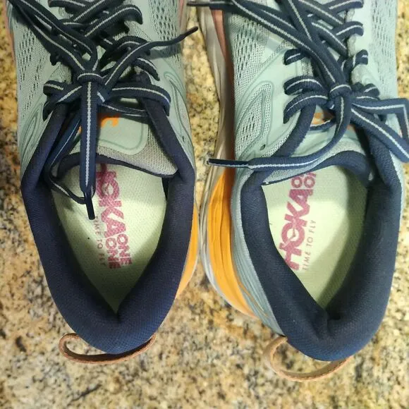 HOKA ONE ONE Bondi 7 Women's Cushioned Running Shoes Size 9.5