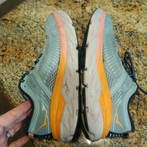 HOKA ONE ONE Bondi 7 Women's Cushioned Running Shoes Size 9.5