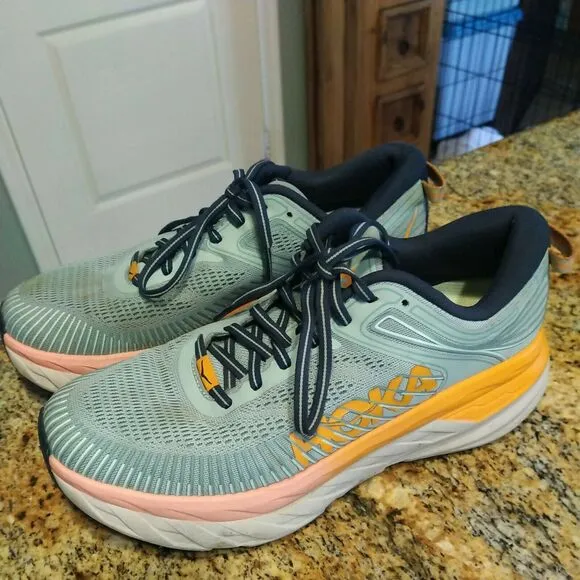 HOKA ONE ONE Bondi 7 Women's Cushioned Running Shoes Size 9.5