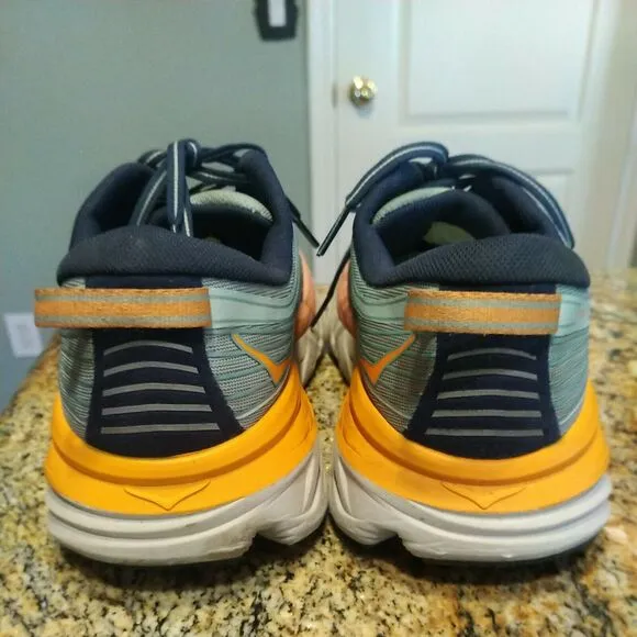 HOKA ONE ONE Bondi 7 Women's Cushioned Running Shoes Size 9.5